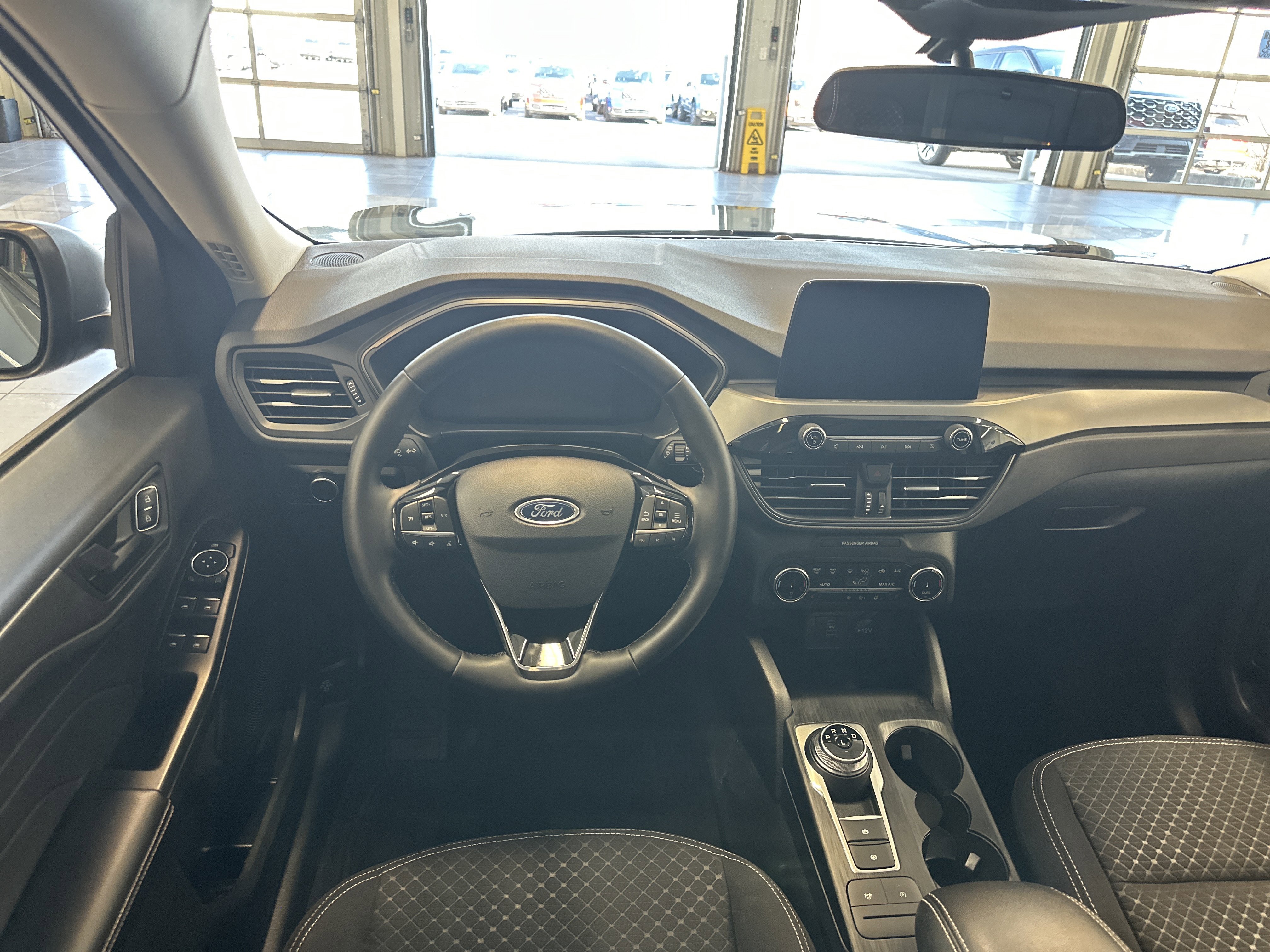 Used 2023 Ford Escape Active image 2