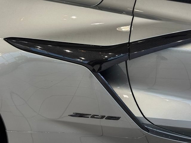 Used 2023 Chevrolet Corvette Z06 w/ Stealth Interior Trim Package RWD image 33