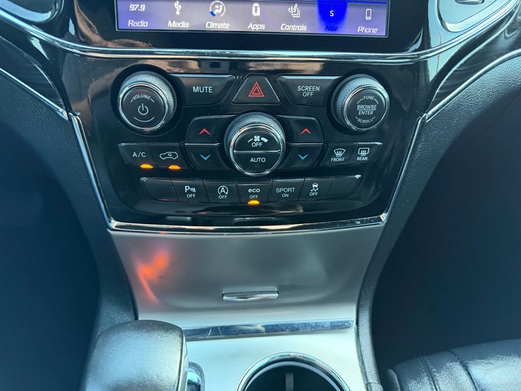 Used 2019 Jeep Grand Cherokee Limited image 38