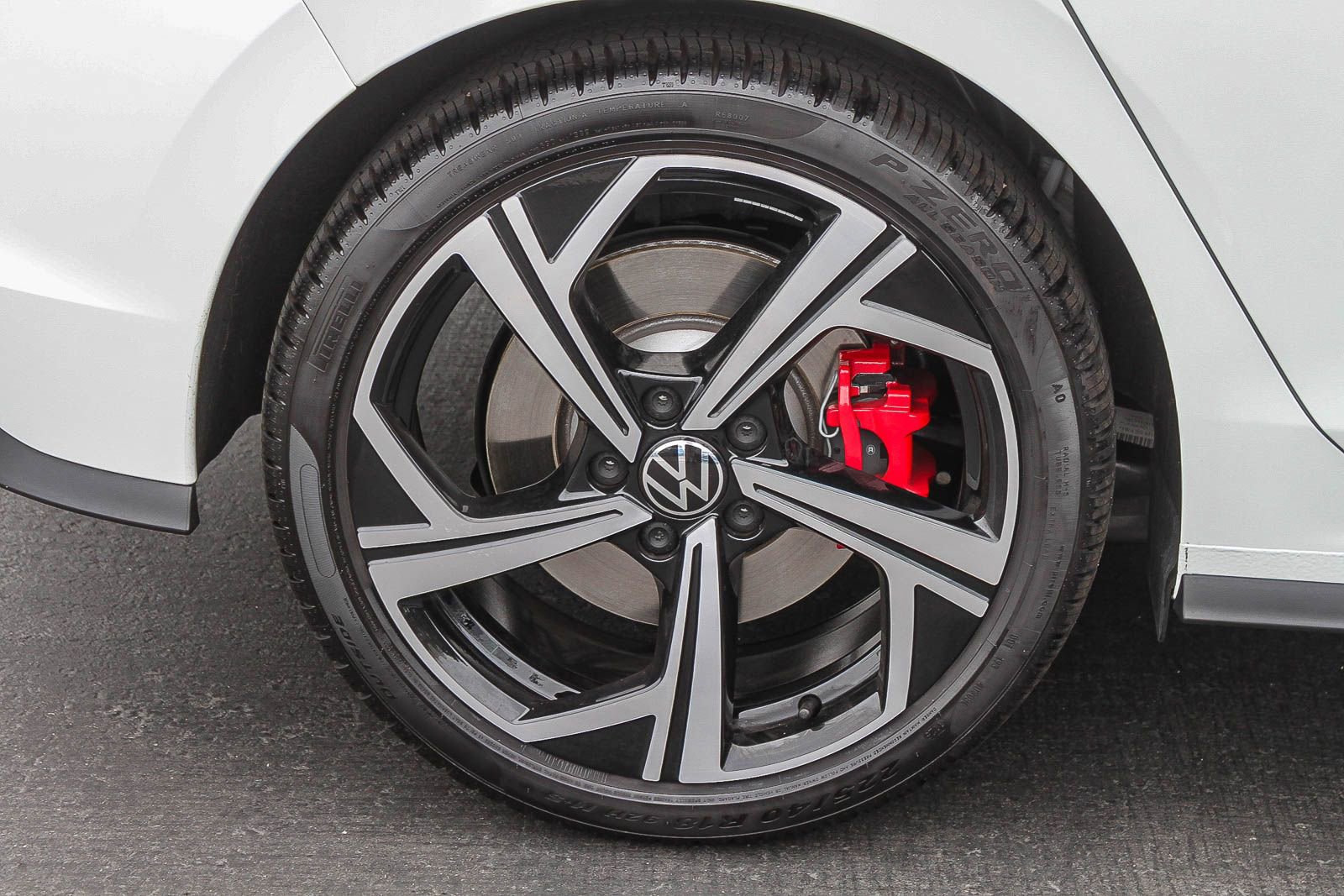 Used 2025 Volkswagen GTI SE w/ SE Leather Seating Package image 11