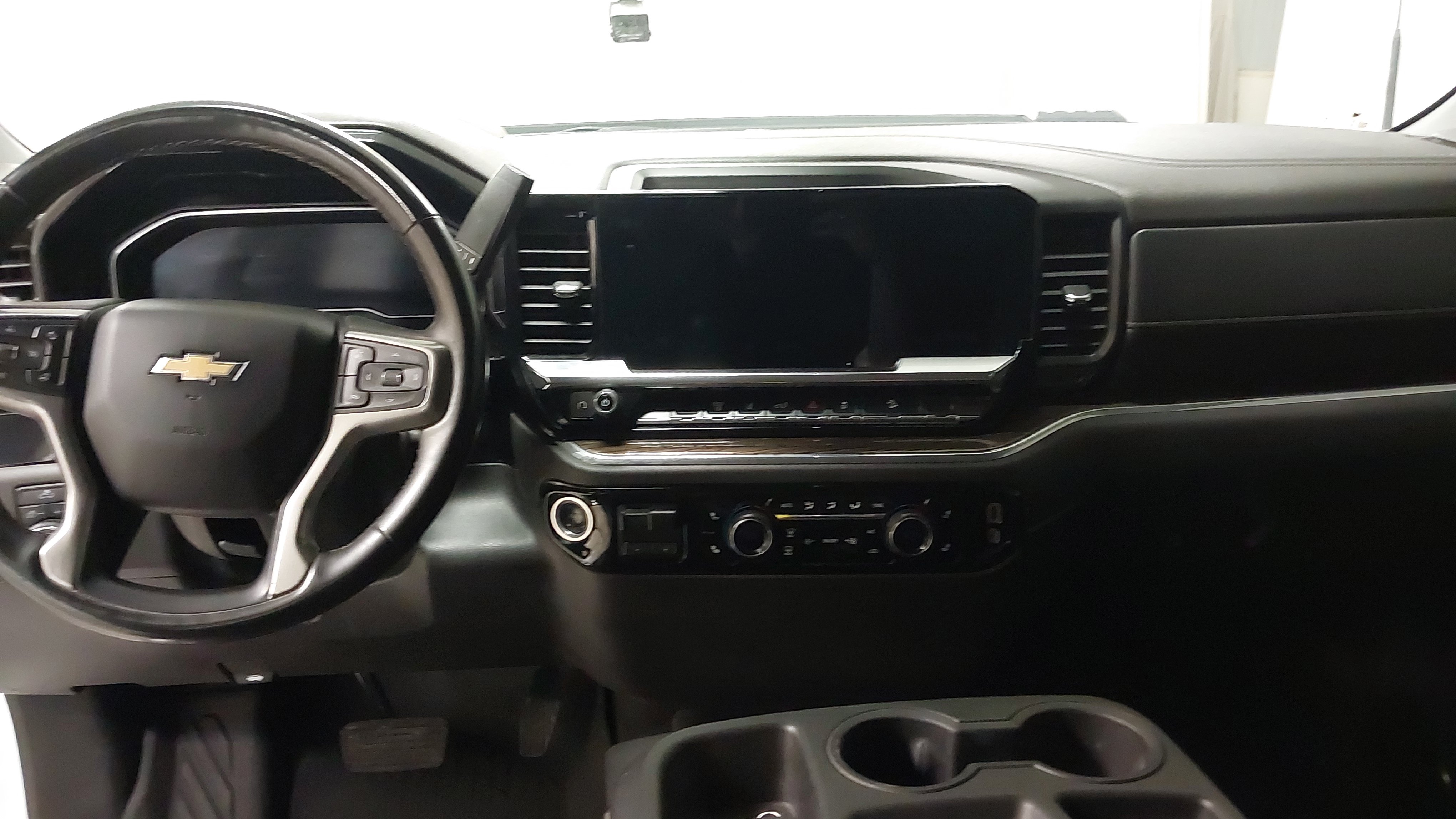 Used 2024 Chevrolet Silverado 2500 LT AWD/4WD image 26