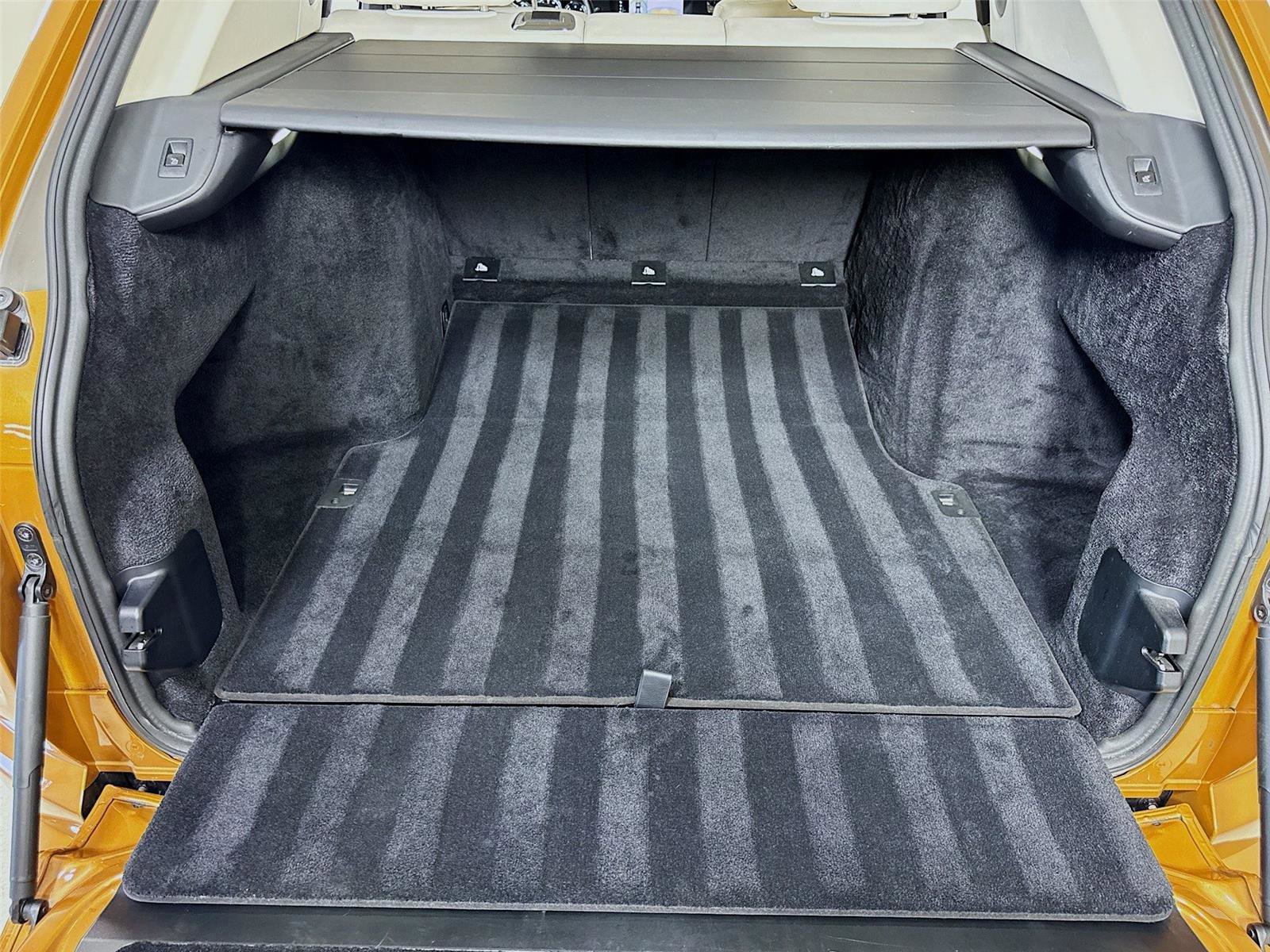 Used 2021 Rolls-Royce Cullinan image 29