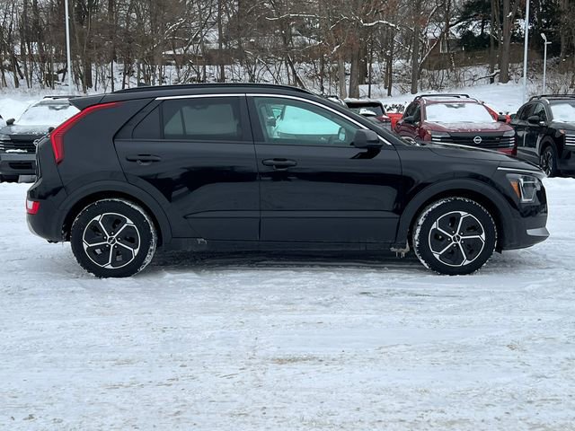 Used 2023 Kia Niro LX image 38