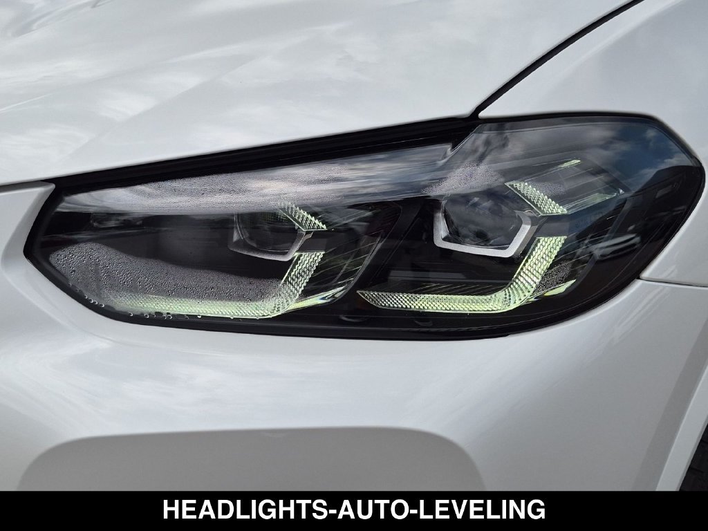 Used 2024 BMW X3 xDrive30i AWD/4WD image 16