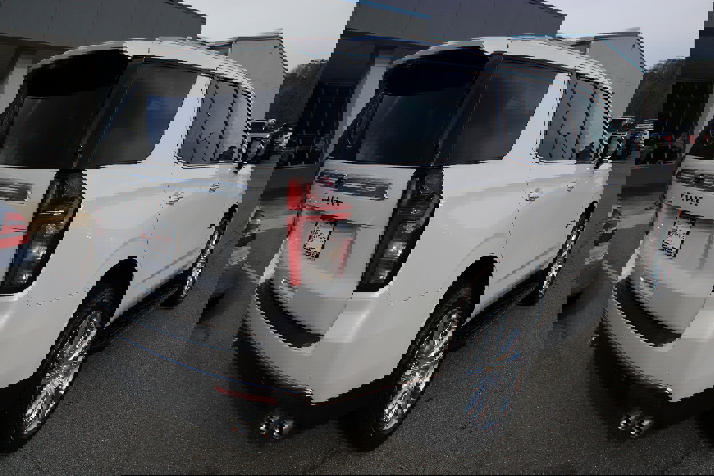 Used 2023 Chevrolet Tahoe High Country image 3