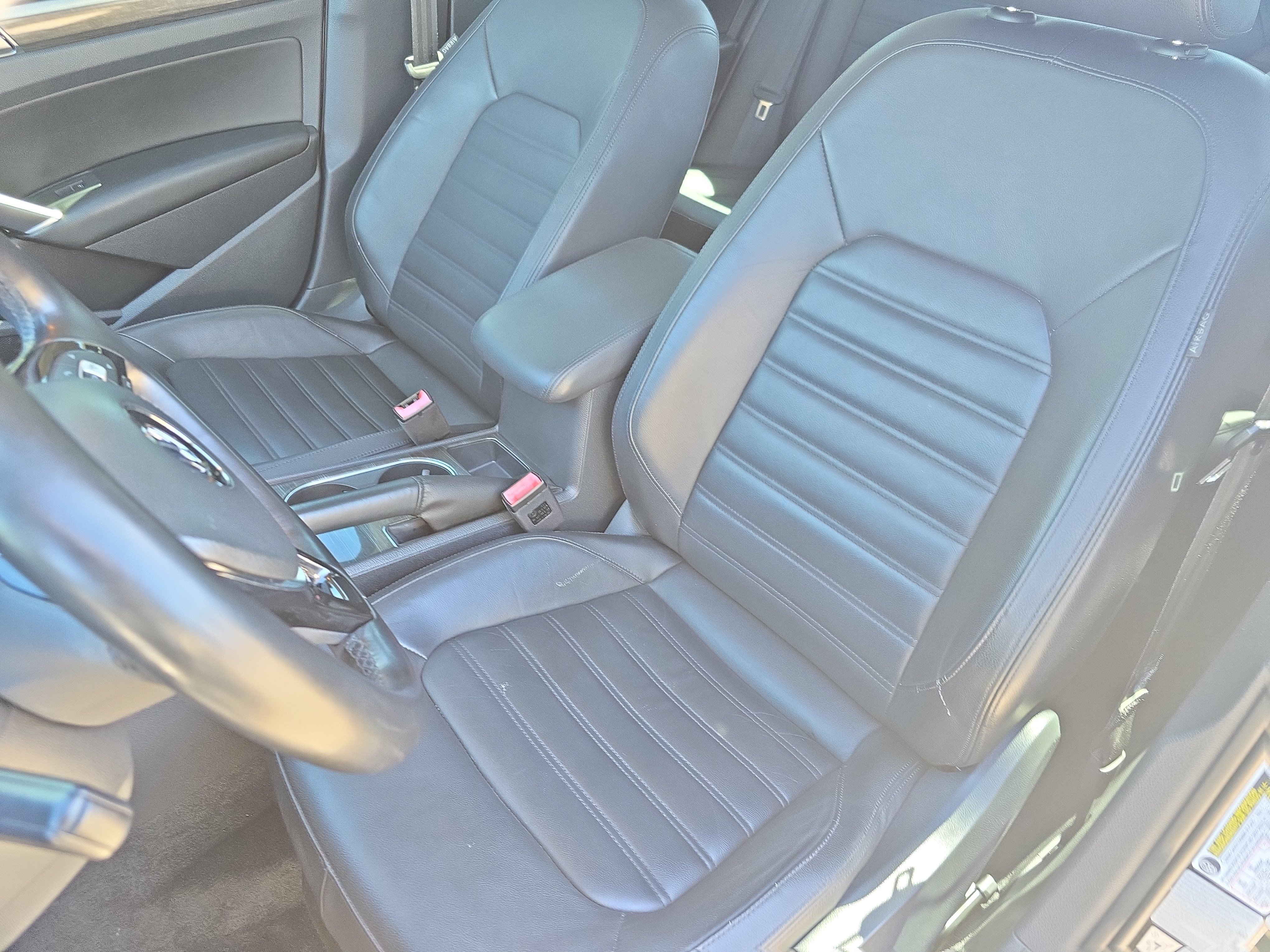 Used 2016 Volkswagen Passat 1.8T SEL Premium FWD image 14