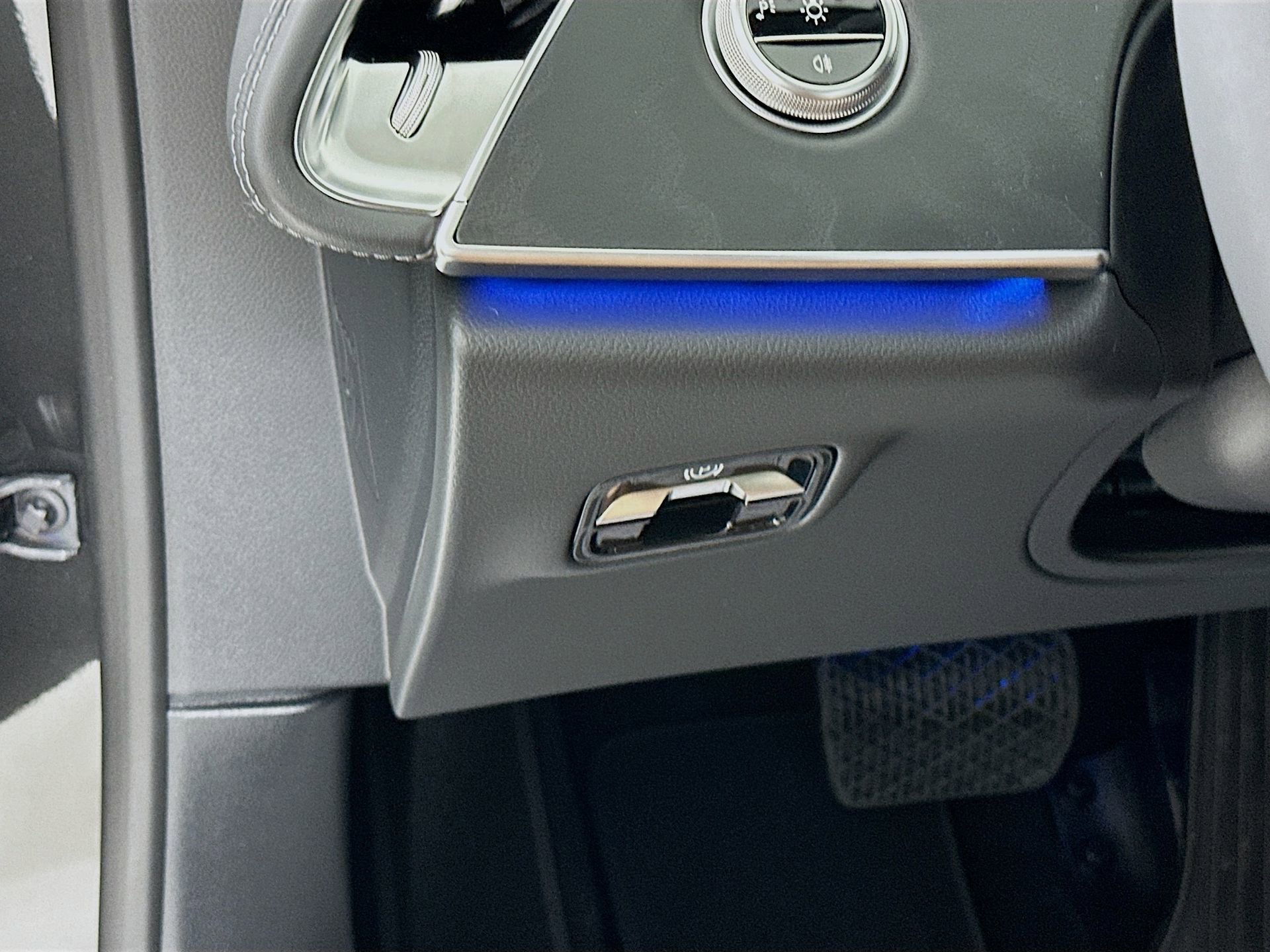 New 2026 Mercedes-Benz E 350 Sedan image 11