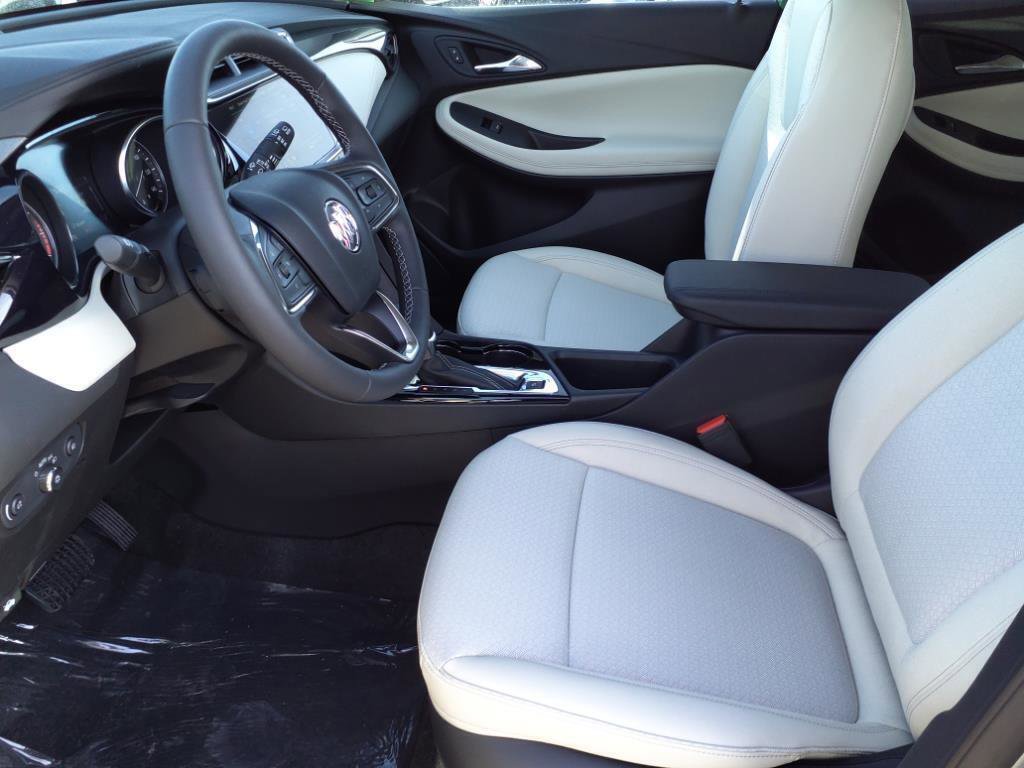 Certified 2023 Buick Encore GX Preferred w/ Cold Weather Comfort Package image 5