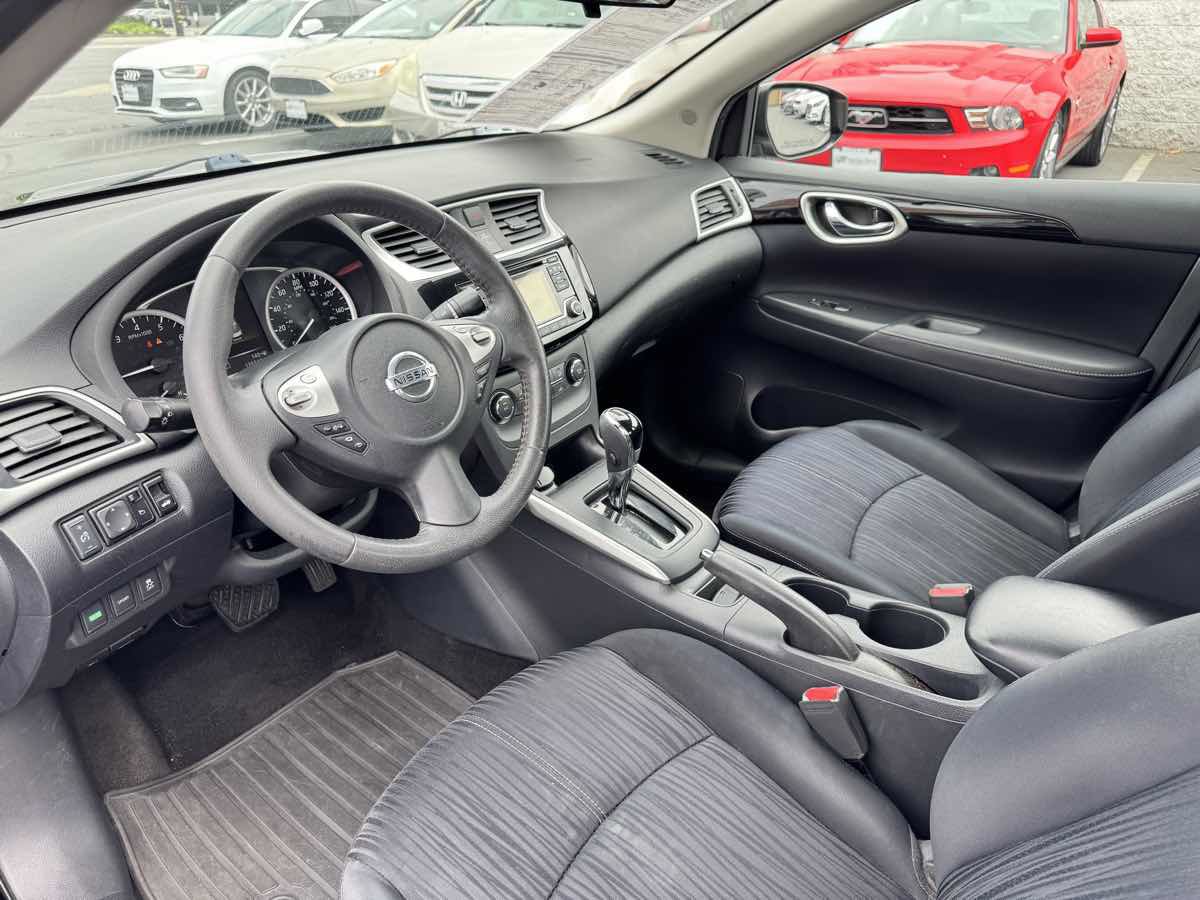 Used 2016 Nissan Sentra SV FWD image 31