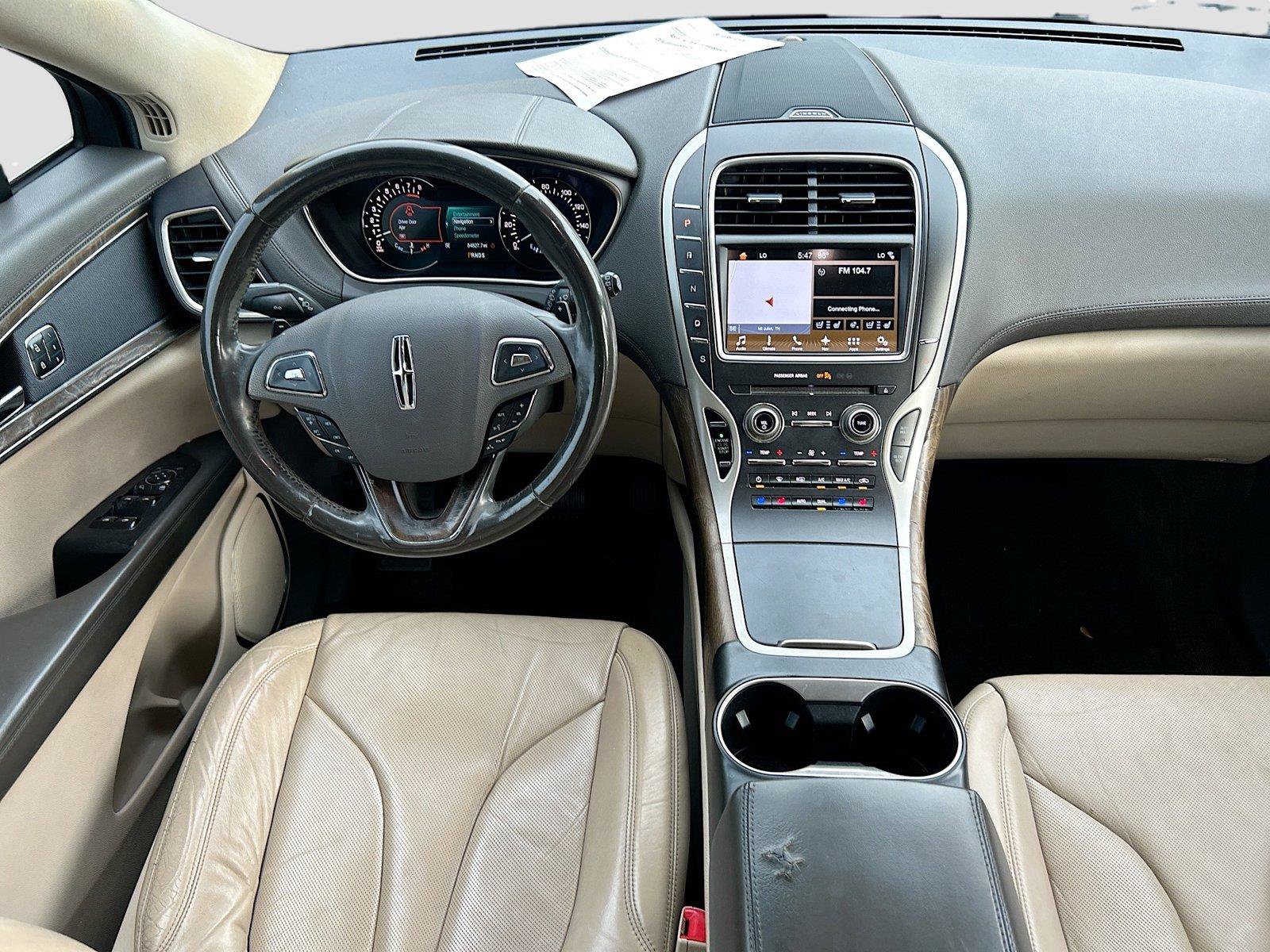 Used 2017 Lincoln MKX Reserve w/ Lincoln MKX Climate Package FWD image 19