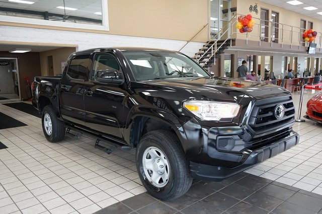 Used 2023 Toyota Tacoma SR image 16