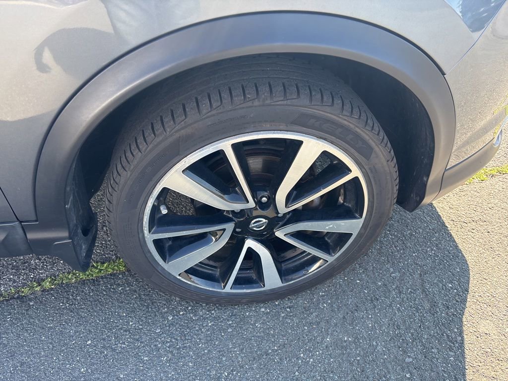 Used 2018 Nissan Rogue Sport SL AWD/4WD image 10