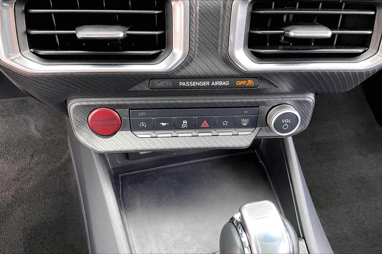 Used 2025 Ford Mustang Premium image 31