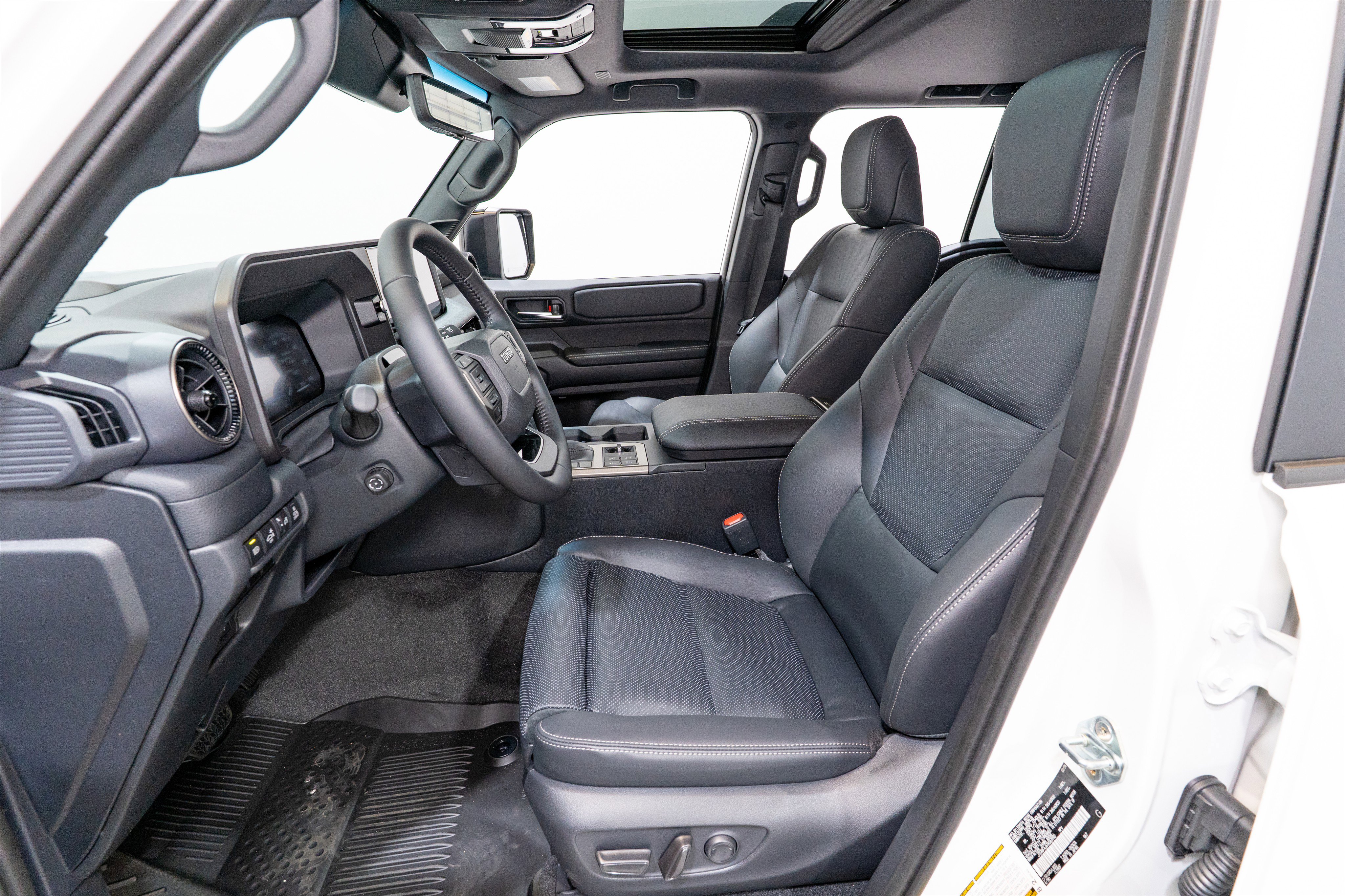 Used 2026 Toyota Land Cruiser w/ Premium Package AWD/4WD image 16