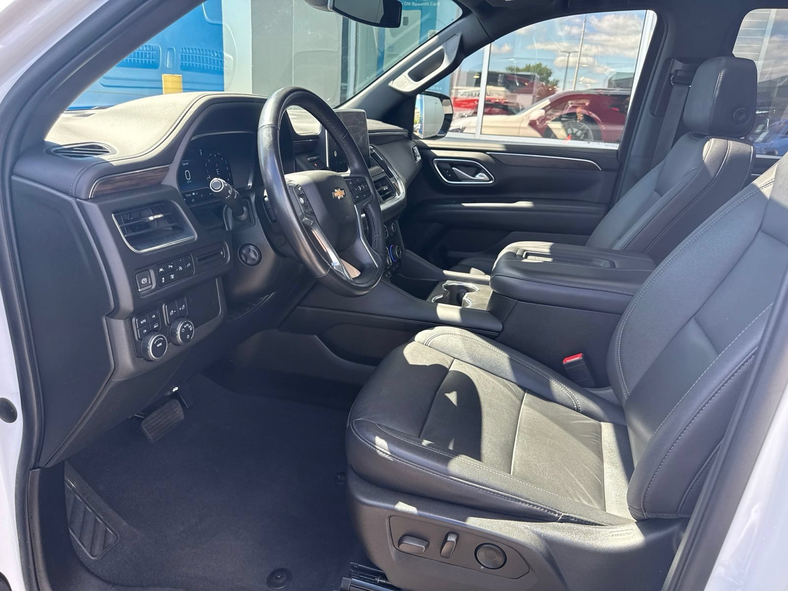 Used 2022 Chevrolet Tahoe LT w/ Luxury Package AWD/4WD image 21