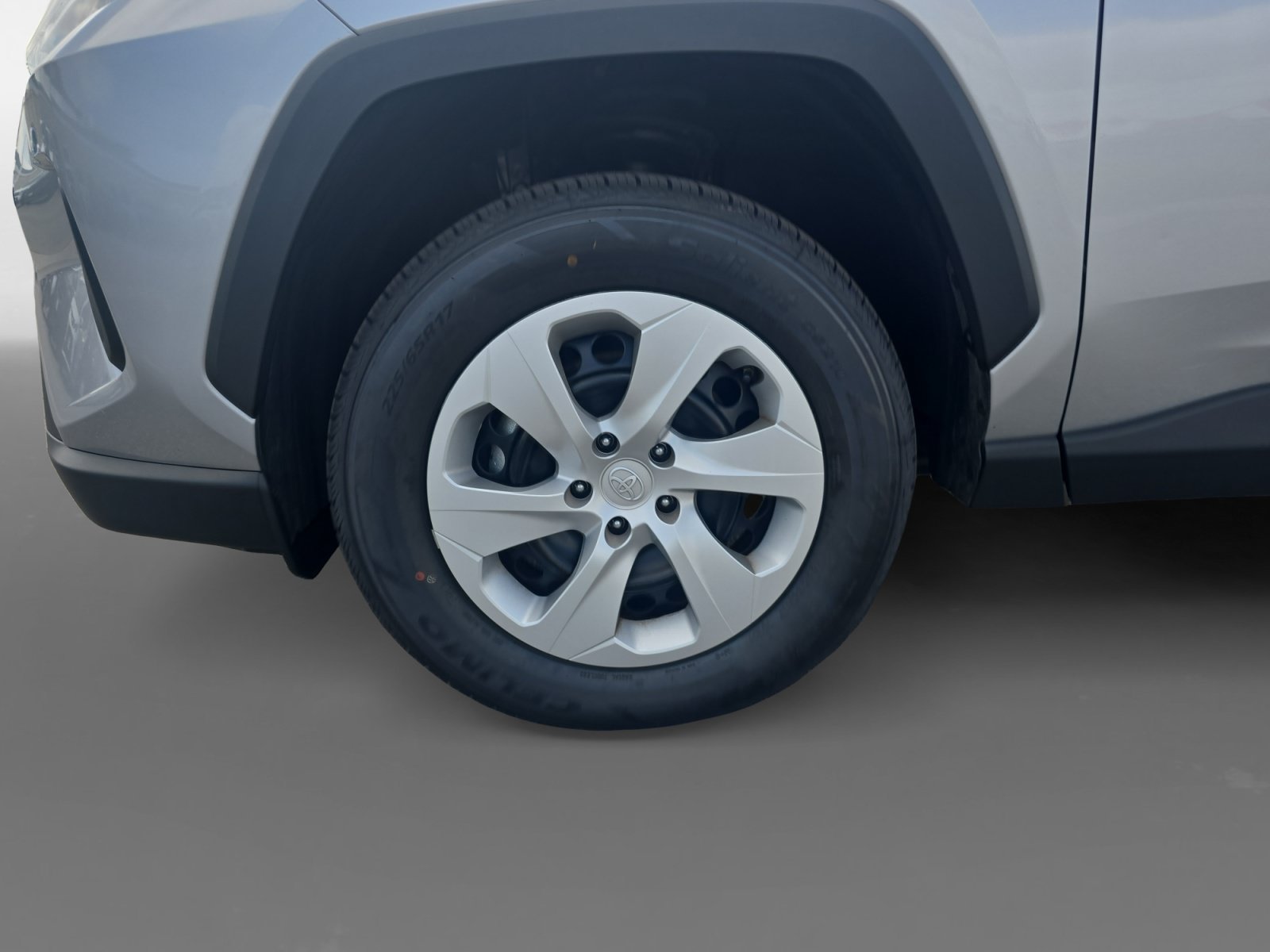 Certified 2025 Toyota RAV4 LE AWD/4WD image 14