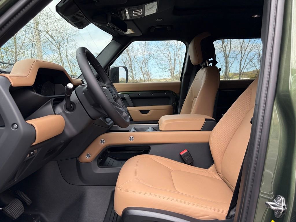 New 2026 Land Rover Defender 110 X-Dynamic SE AWD/4WD image 11