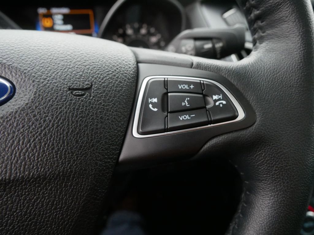 Used 2015 Ford Focus Titanium w/ Titanium Cold Weather Package image 20