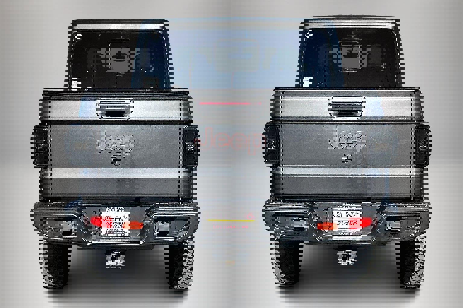 Used 2023 Jeep Gladiator Mojave w/ Cold Weather Group image 5