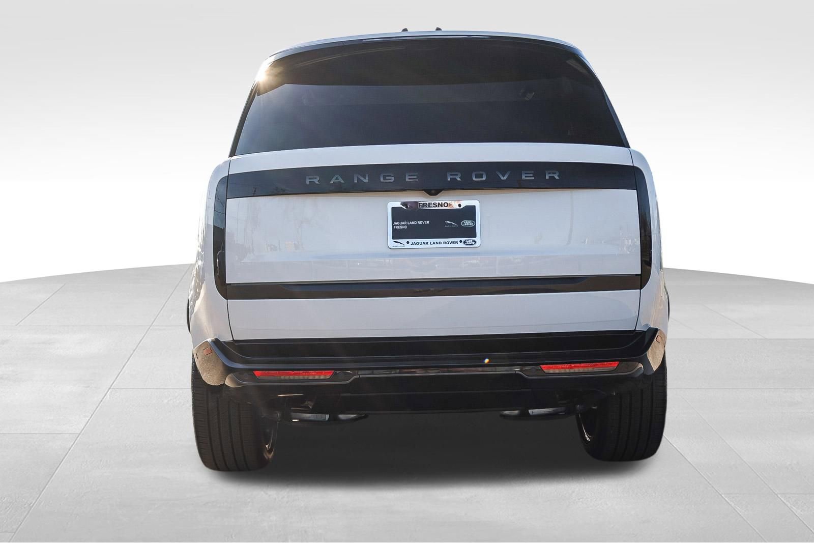 New 2026 Land Rover Range Rover SE image 6