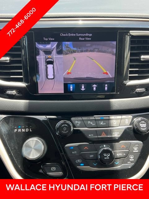 Used 2019 Chrysler Pacifica Touring-L w/ Advanced Safetytec Group FWD image 13