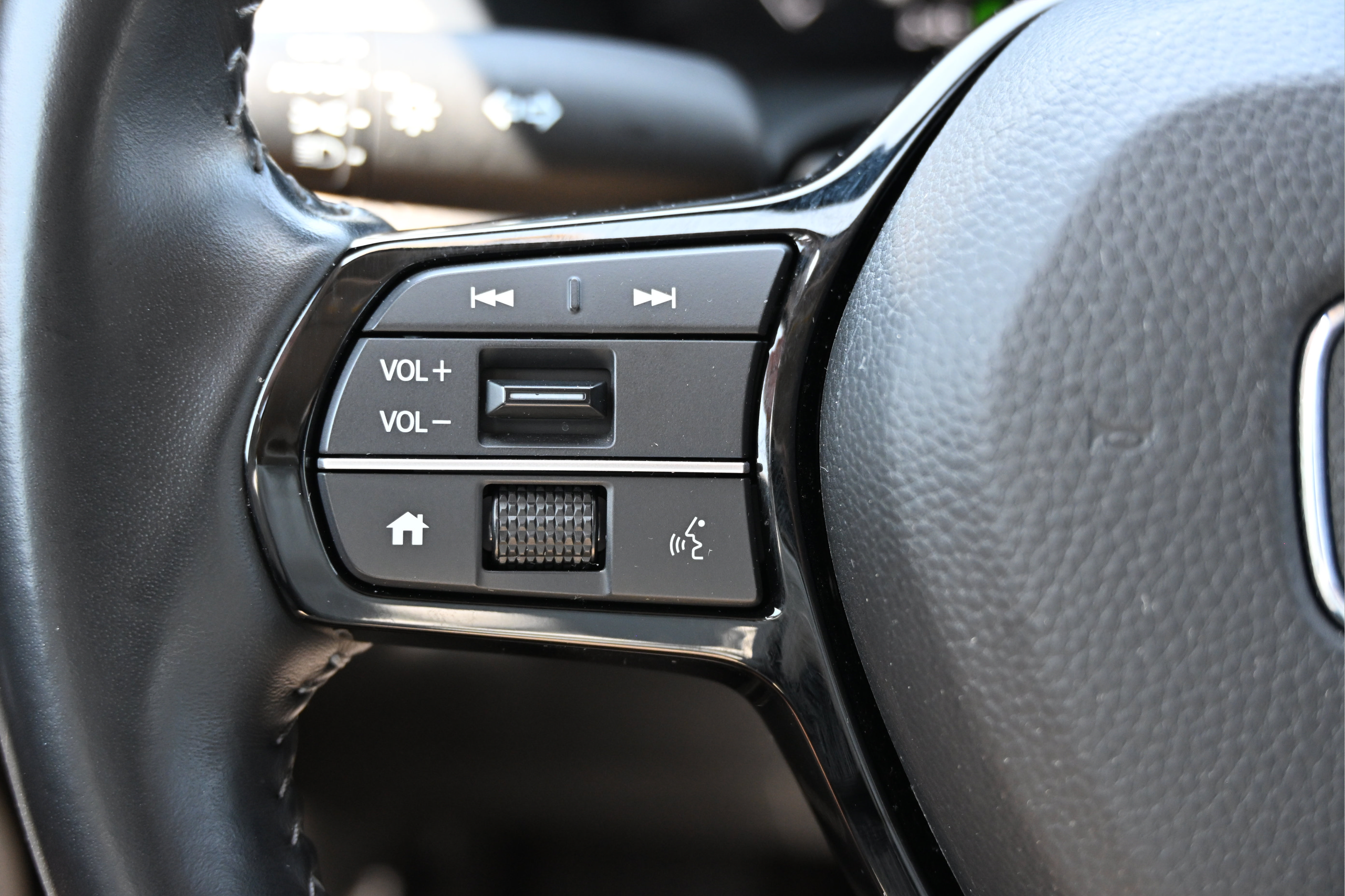 Certified 2026 Honda HR-V EX-L image 23