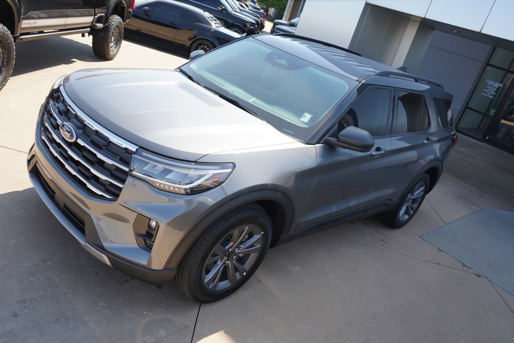 New 2026 Ford Explorer Active w/ Active Comfort Package AWD/4WD image 14