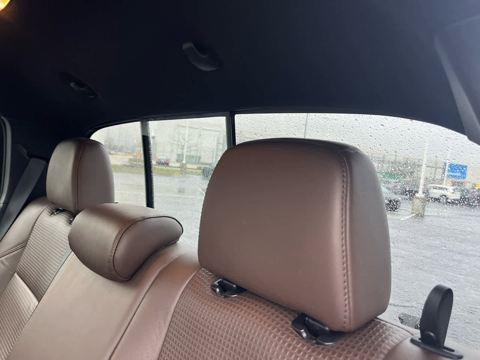 Used 2020 Toyota Tacoma Limited image 33