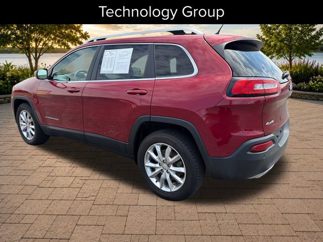 Used 2015 Jeep Cherokee Limited w/ Luxury Group AWD/4WD image 5