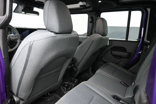 New 2026 Jeep Gladiator Sport AWD/4WD image 11