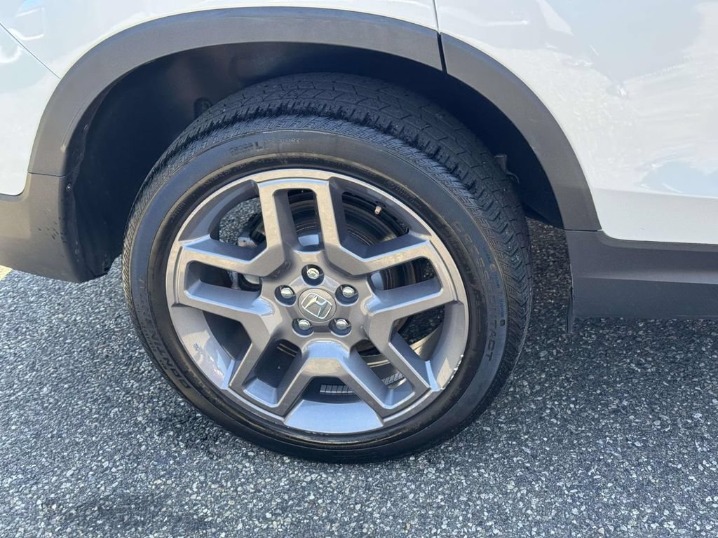 Certified 2023 Honda Passport EX-L image 6