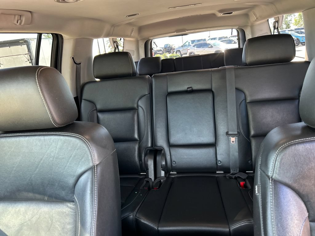Used 2018 Chevrolet Suburban LT AWD/4WD image 6