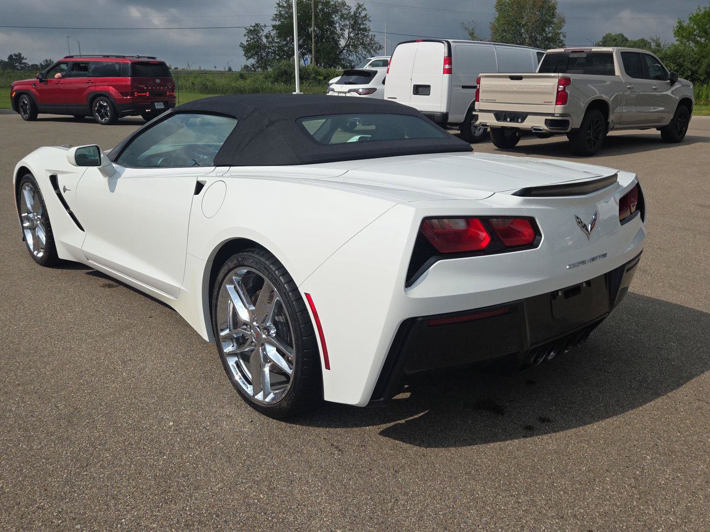 Used 2018 Chevrolet Corvette Stingray Convertible w/ 2LT Preferred Equipment Group RWD image 3