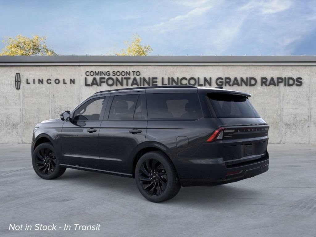 New 2026 Lincoln Navigator Reserve w/ Jet Appearance Package AWD/4WD image 4