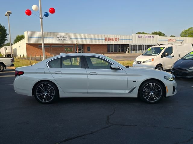 Used 2023 BMW 530e xDrive AWD/4WD image 2