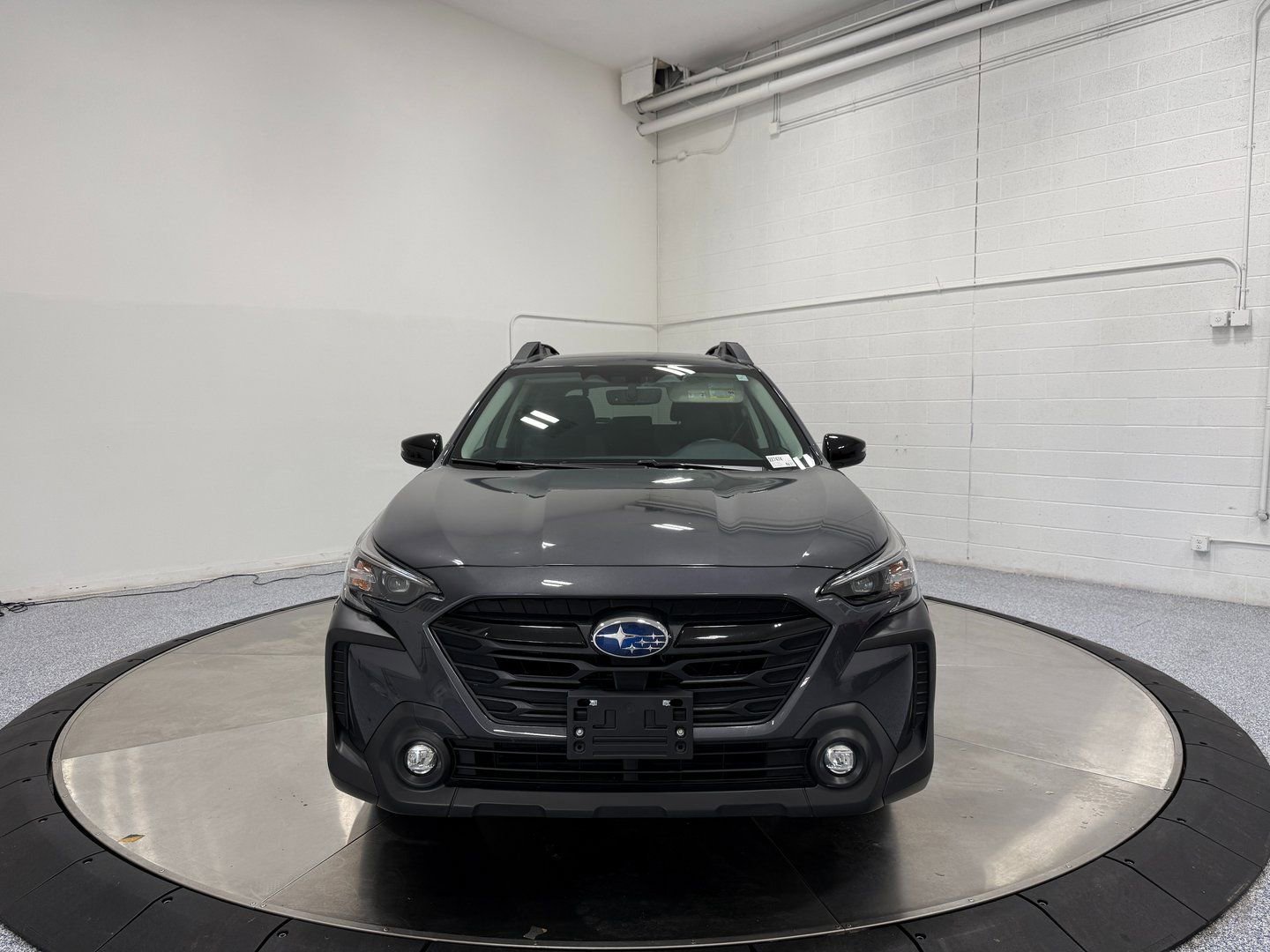 Used 2024 Subaru Outback Onyx Edition image 2