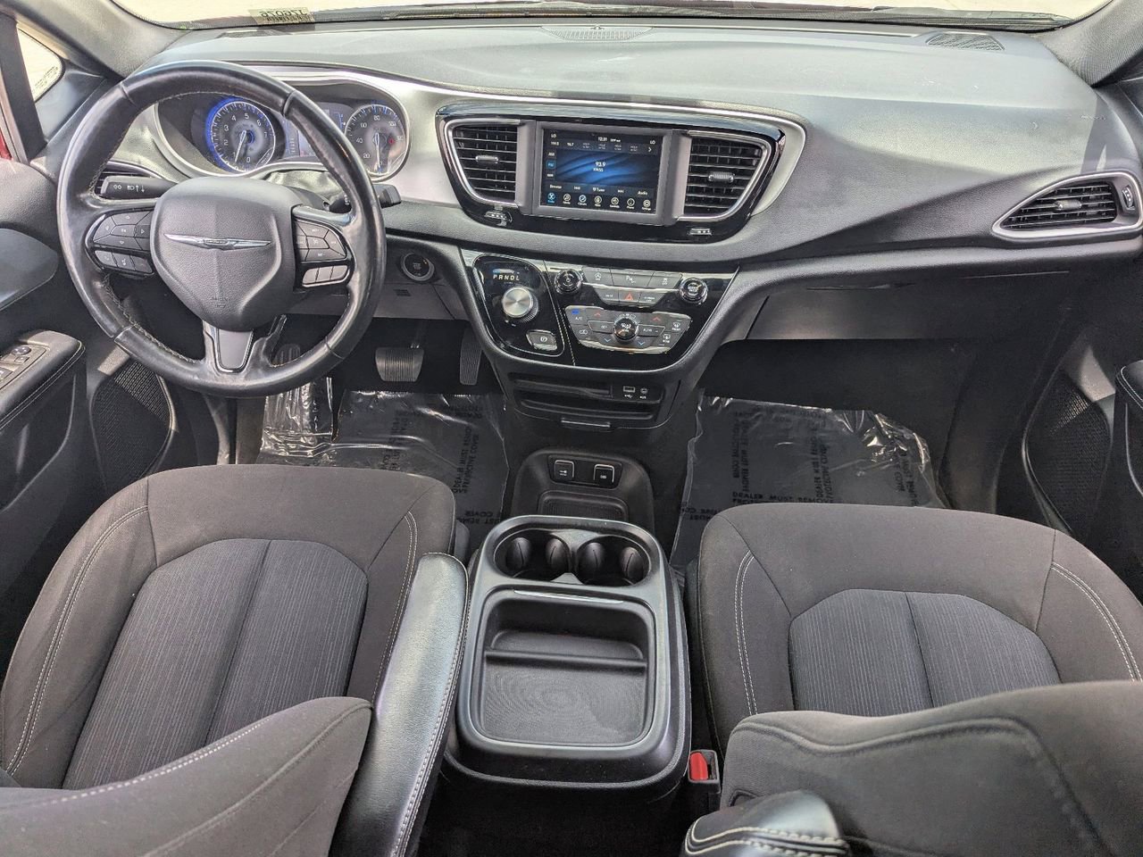 Used 2020 Chrysler Pacifica Touring w/ S Appearance Package FWD image 12