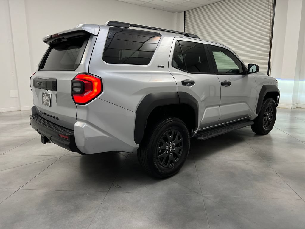 Used 2025 Toyota 4Runner SR5 AWD/4WD image 9