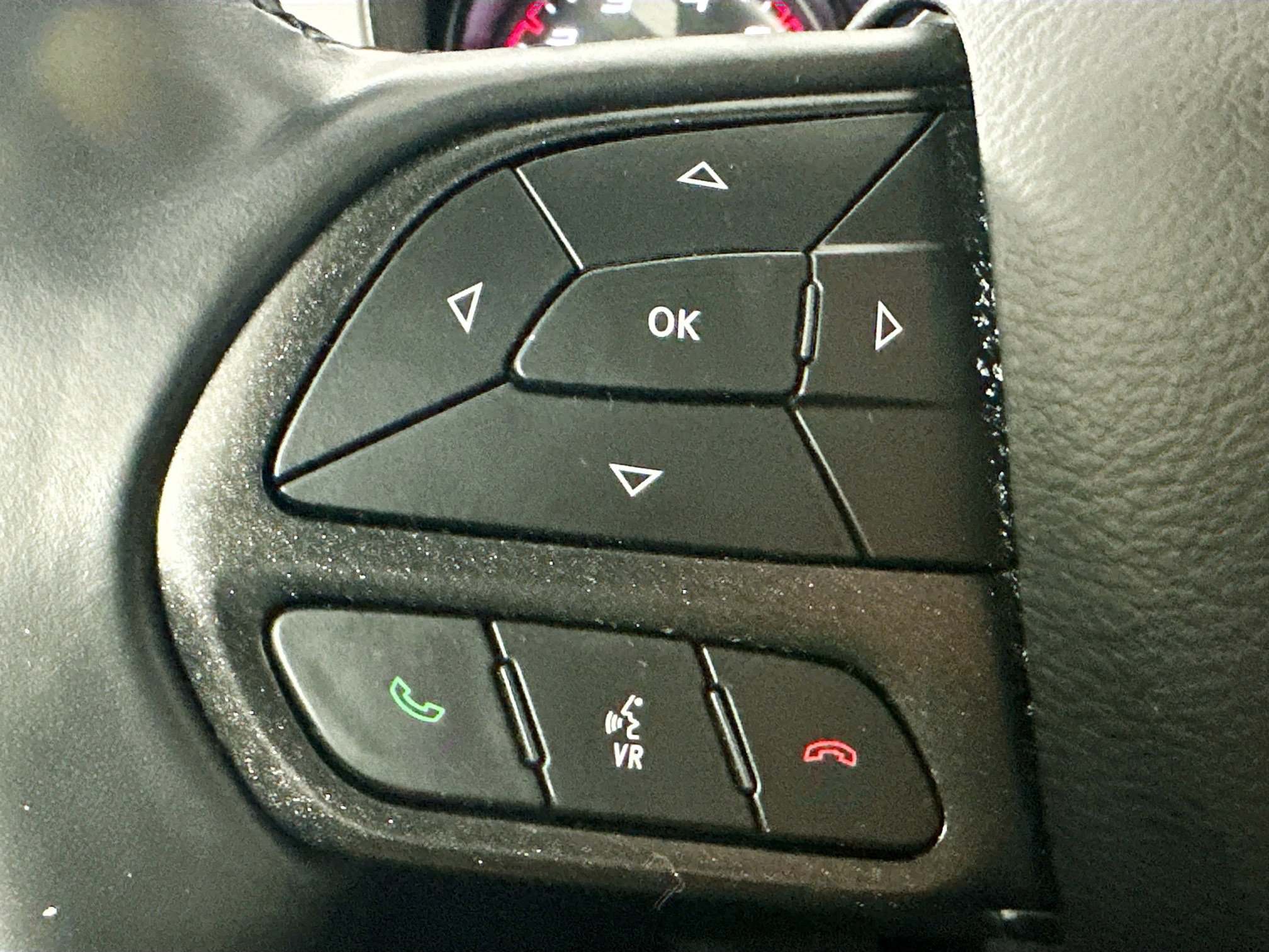 Used 2023 Dodge Charger SXT w/ Blacktop Package image 13