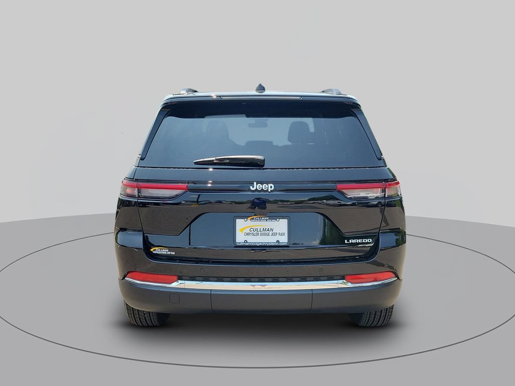 New 2026 Jeep Grand Cherokee Laredo X RWD image 4
