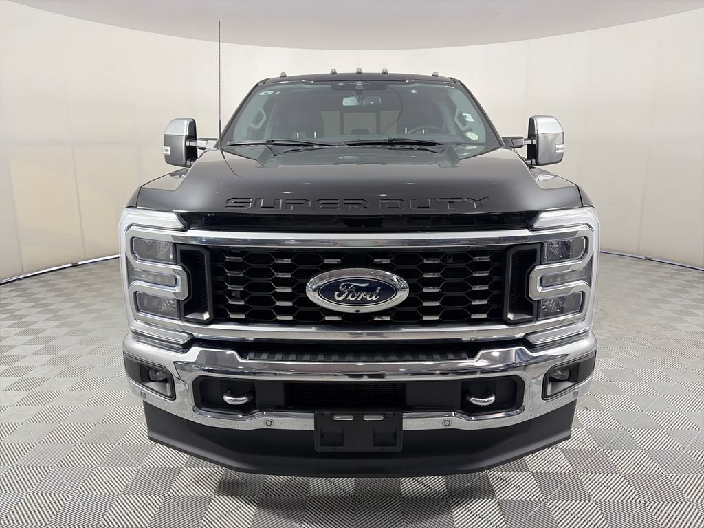 Used 2023 Ford F350 Lariat w/ Lariat Ultimate Package AWD/4WD image 2