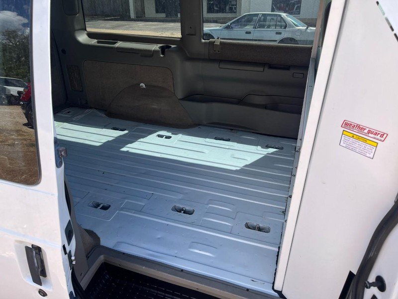 Used 2002 Chevrolet Astro RWD image 9