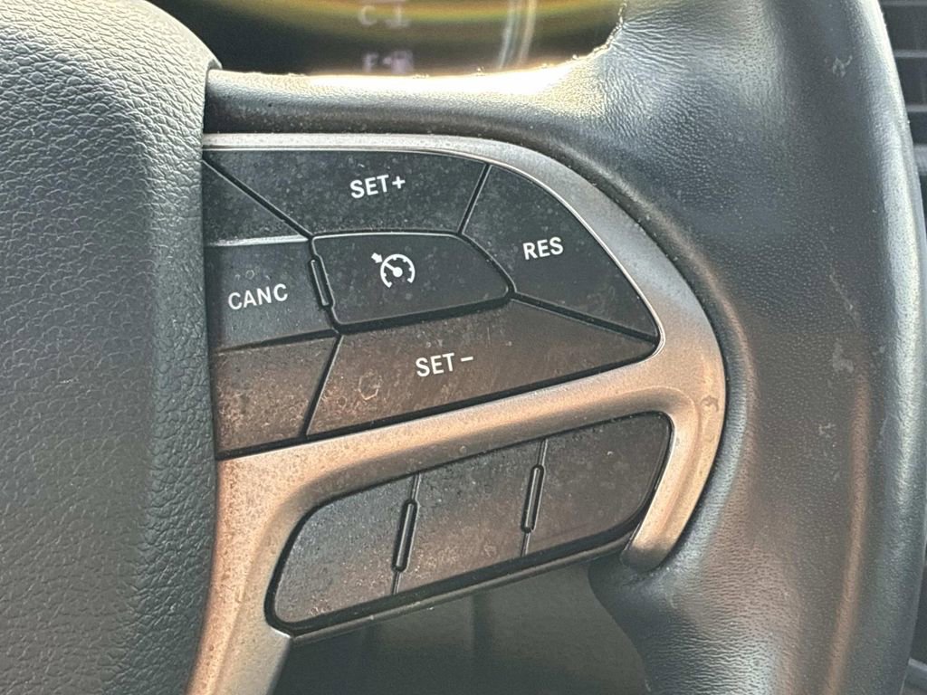 Used 2021 Jeep Grand Cherokee Limited AWD/4WD image 28