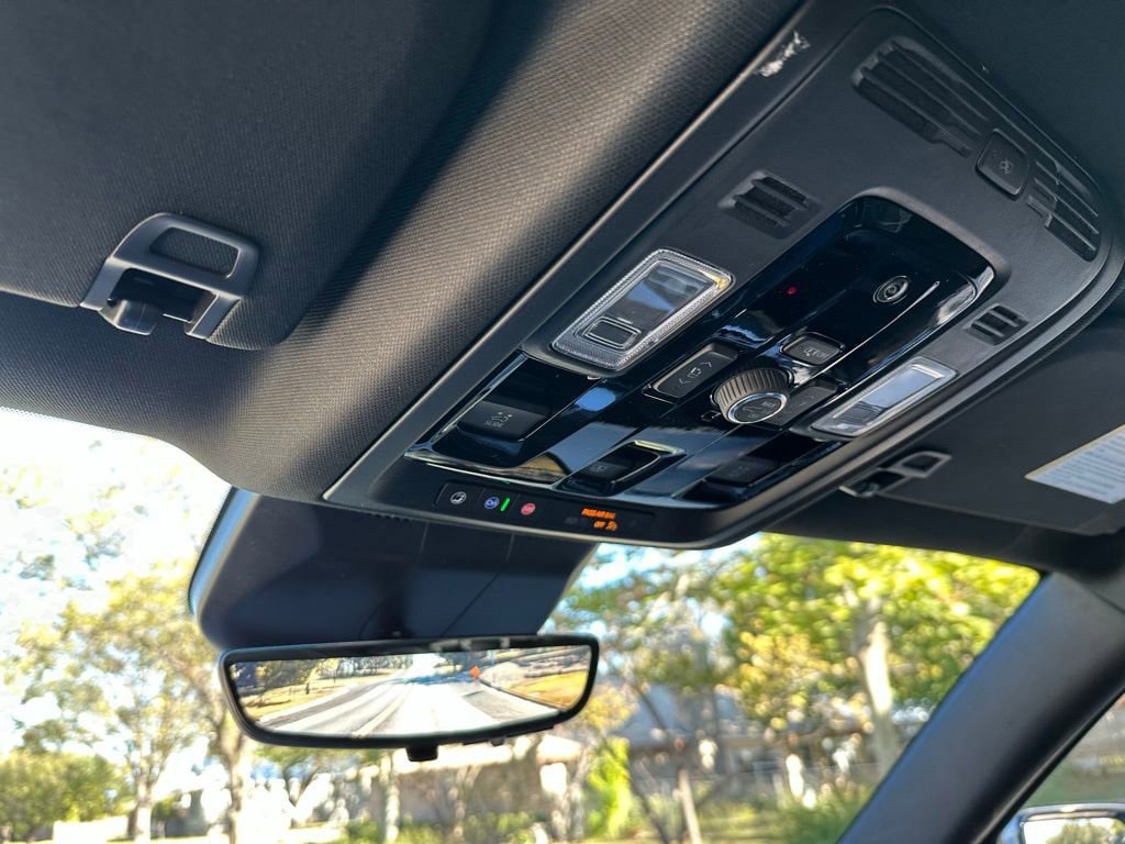 New 2026 Cadillac Escalade ESV Luxury w/ Touring Package image 47