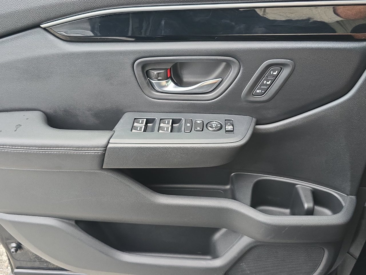 Used 2023 Honda Pilot Touring image 25