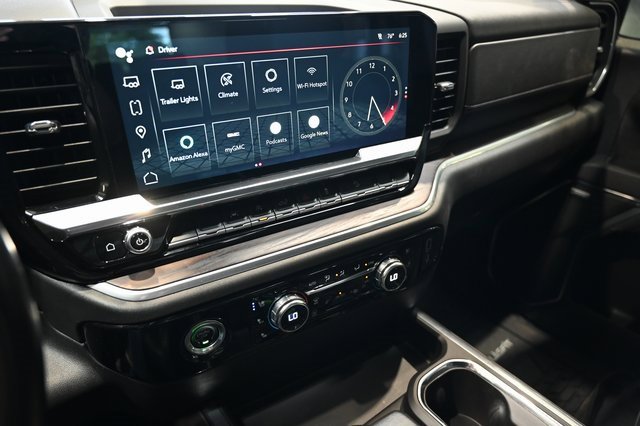 Used 2022 GMC Sierra 1500 SLT w/ SLT Convenience Package image 17