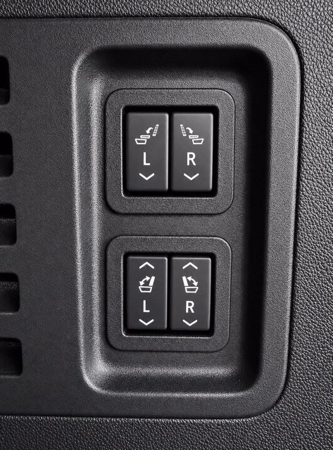 Used 2026 Chevrolet Traverse RS AWD/4WD image 14