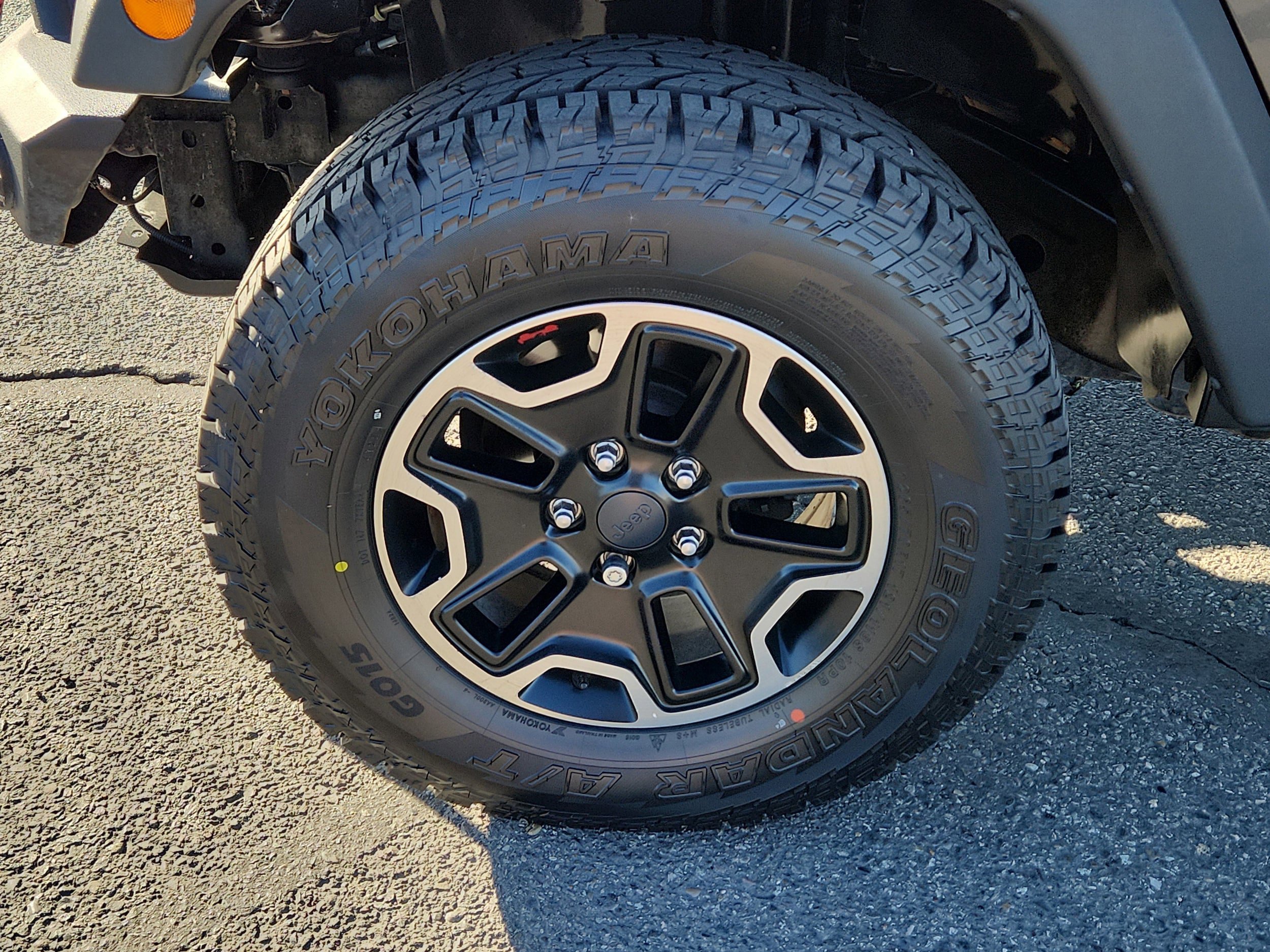 Used 2017 Jeep Wrangler Unlimited Rubicon AWD/4WD image 7