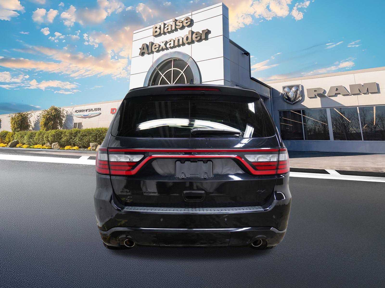 Used 2022 Dodge Durango R/T w/ Blacktop Package image 7