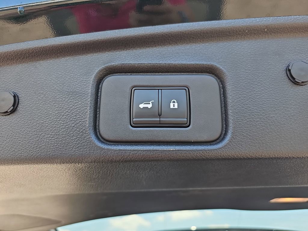 Used 2024 Nissan Pathfinder SL w/ SL Premium Package image 18